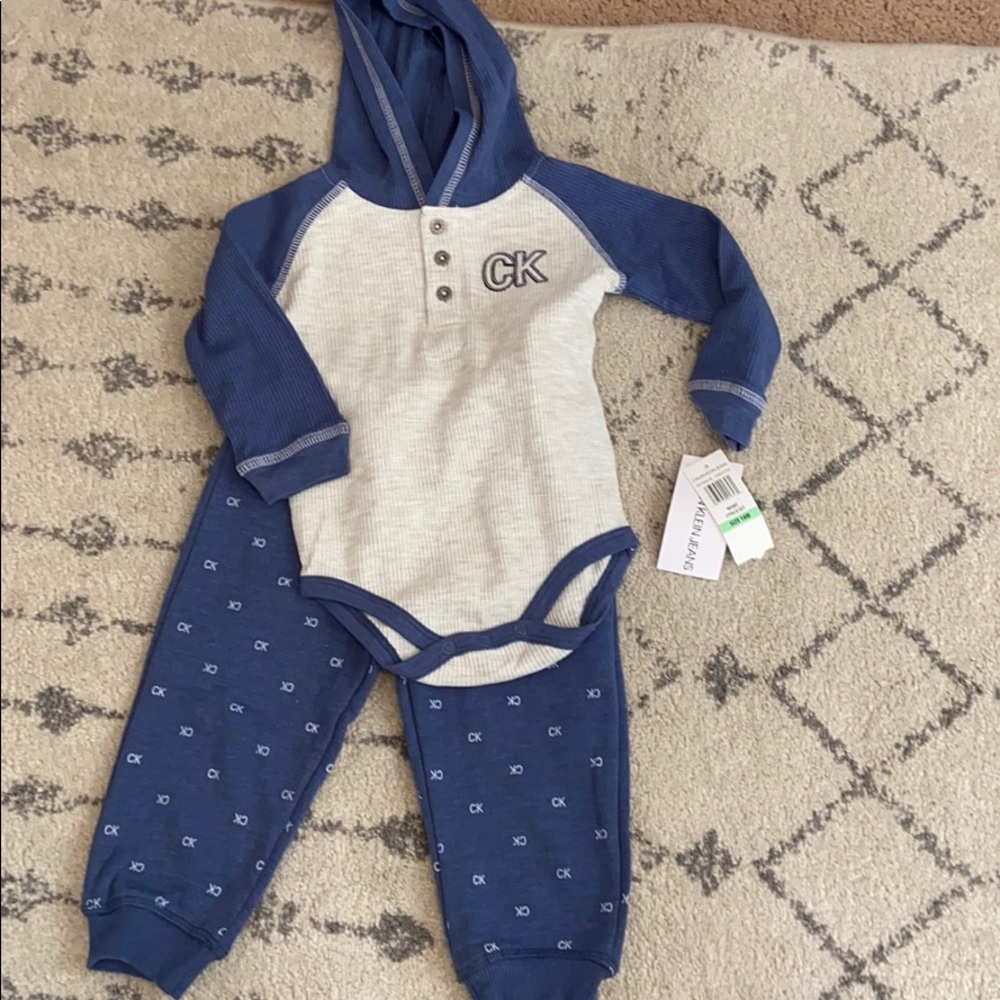 Baby boys two piece outfit